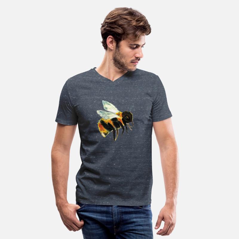Cute Bumble Bee Flying Illustration