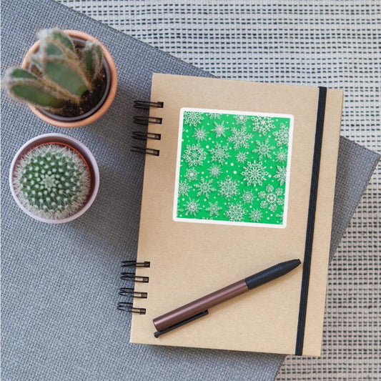 Elegant Green Snowflakes Pattern