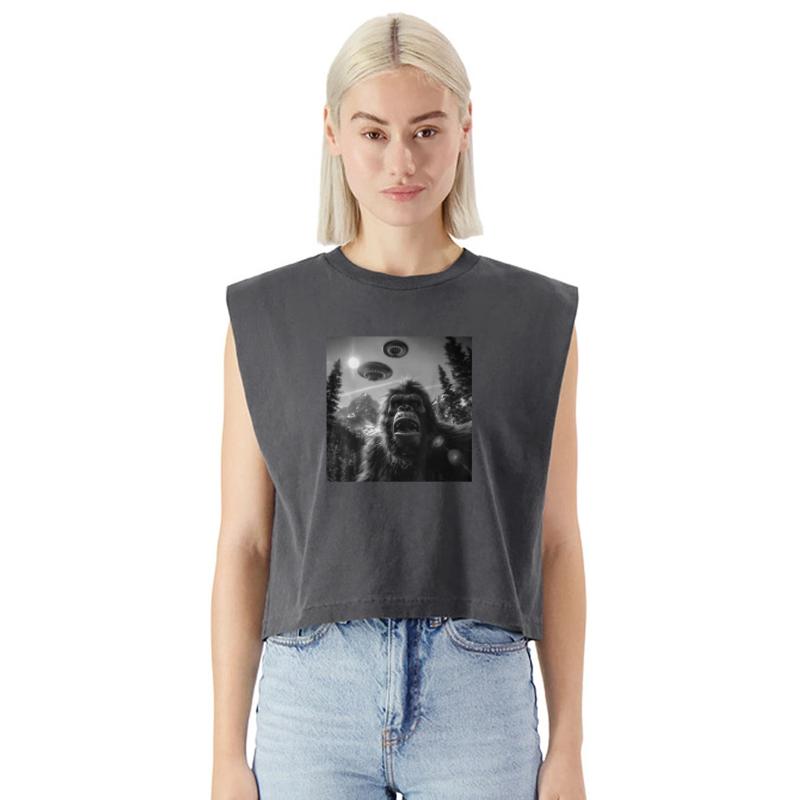 Graphic Bigfoot Sasquatch Selfie