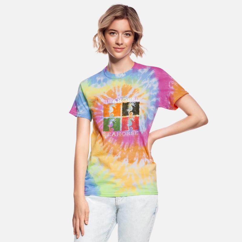 Sea Horse Badge Free Swimmers Fish